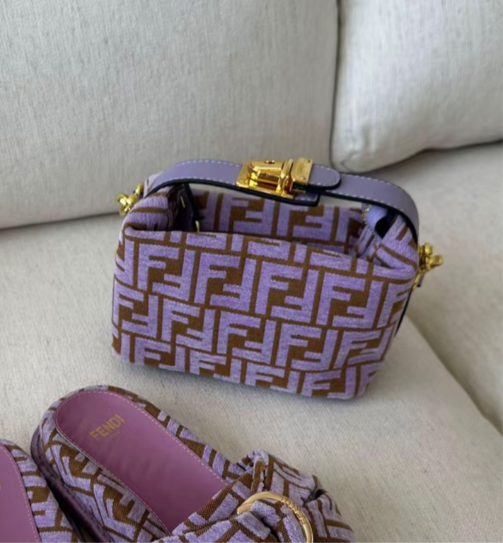 SMALL PURPLE BAG