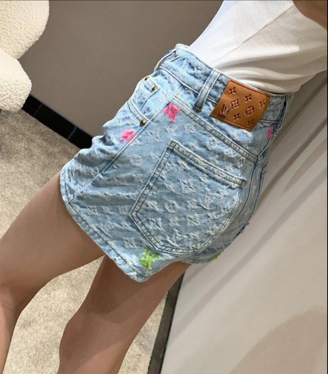 SHORT EN JEAN MONOGRAMMÉ