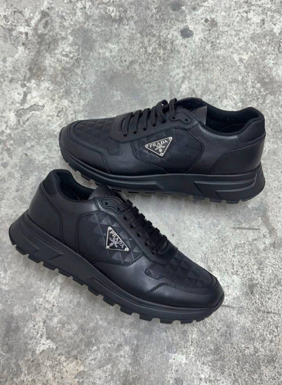 Sneaker Prada Zwart Logo Driehoek