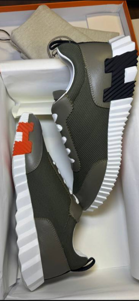 Hermès Sneaker Kaki