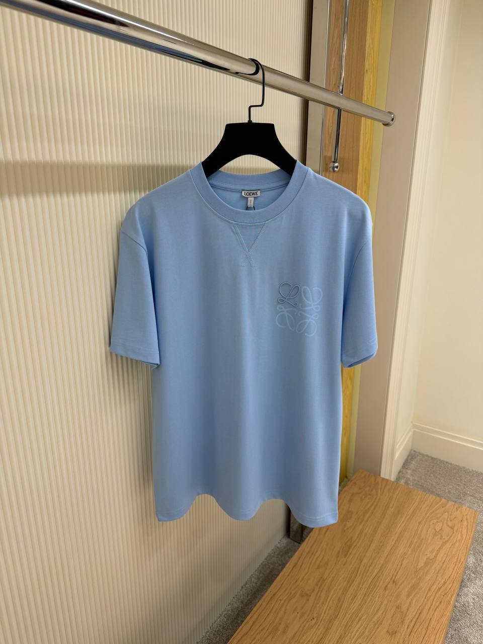 T-Shirt Loewe Himmelblau Anagramm