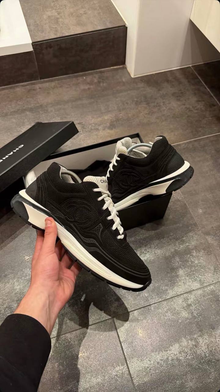 Chanel CC Runners Beige/Schwarz