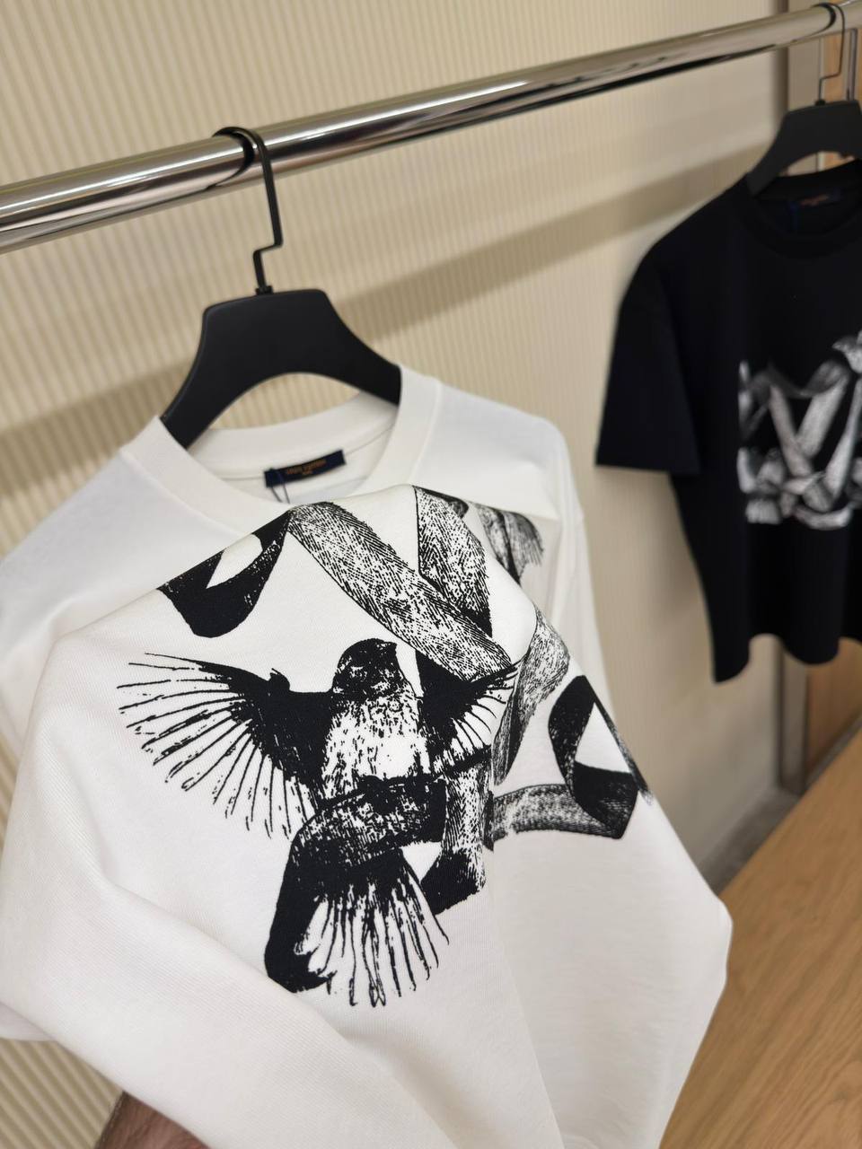 Louis Vuitton – LV Bird Monogram Graphic T-shirt