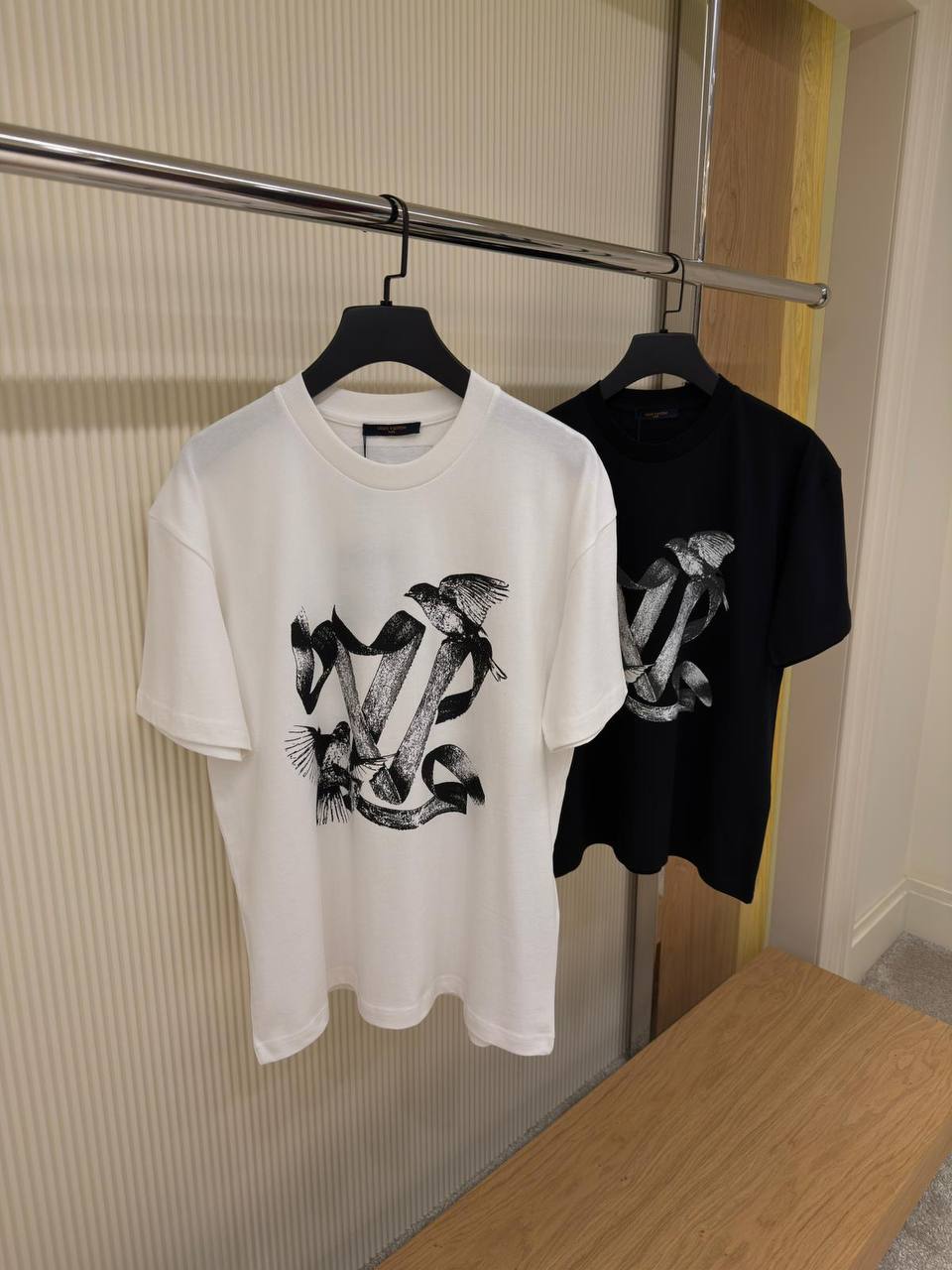 Louis Vuitton – LV Bird Monogram Graphic T-shirt