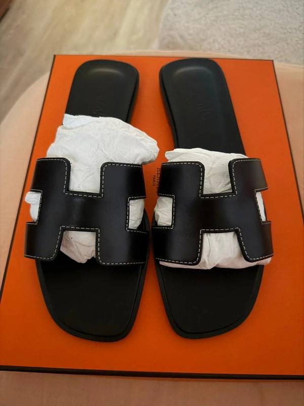 Hermès Oran Black