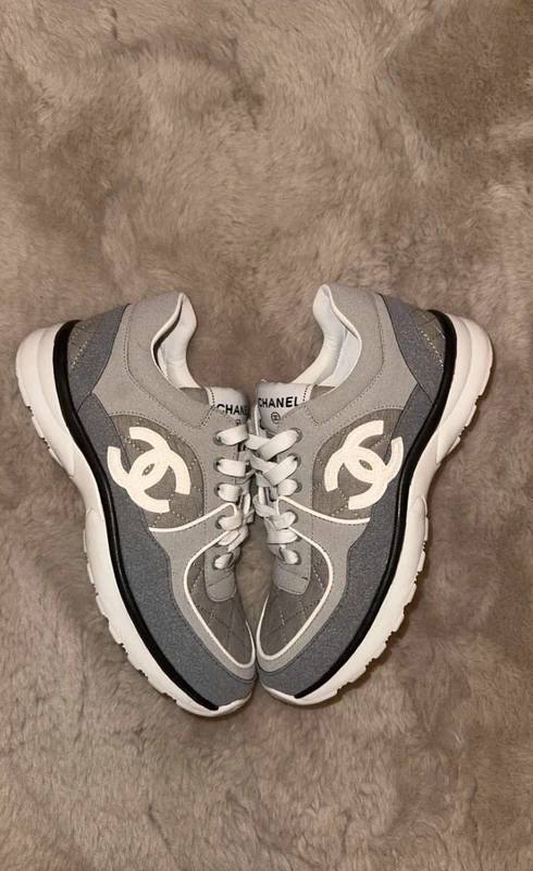 Chanel CC Runners Beige/White
