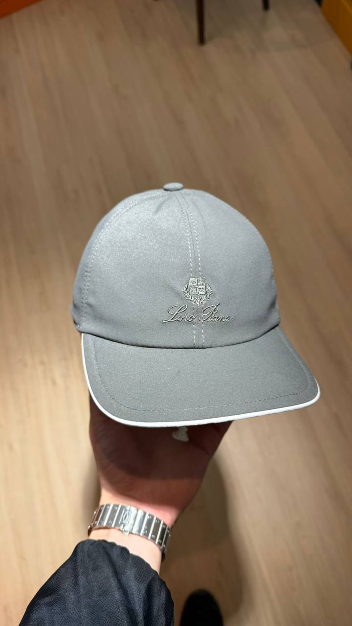 Loro Piana Cap Grijs