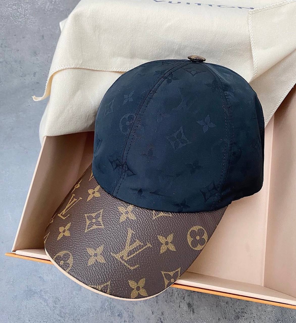 Louis Vuitton Pet