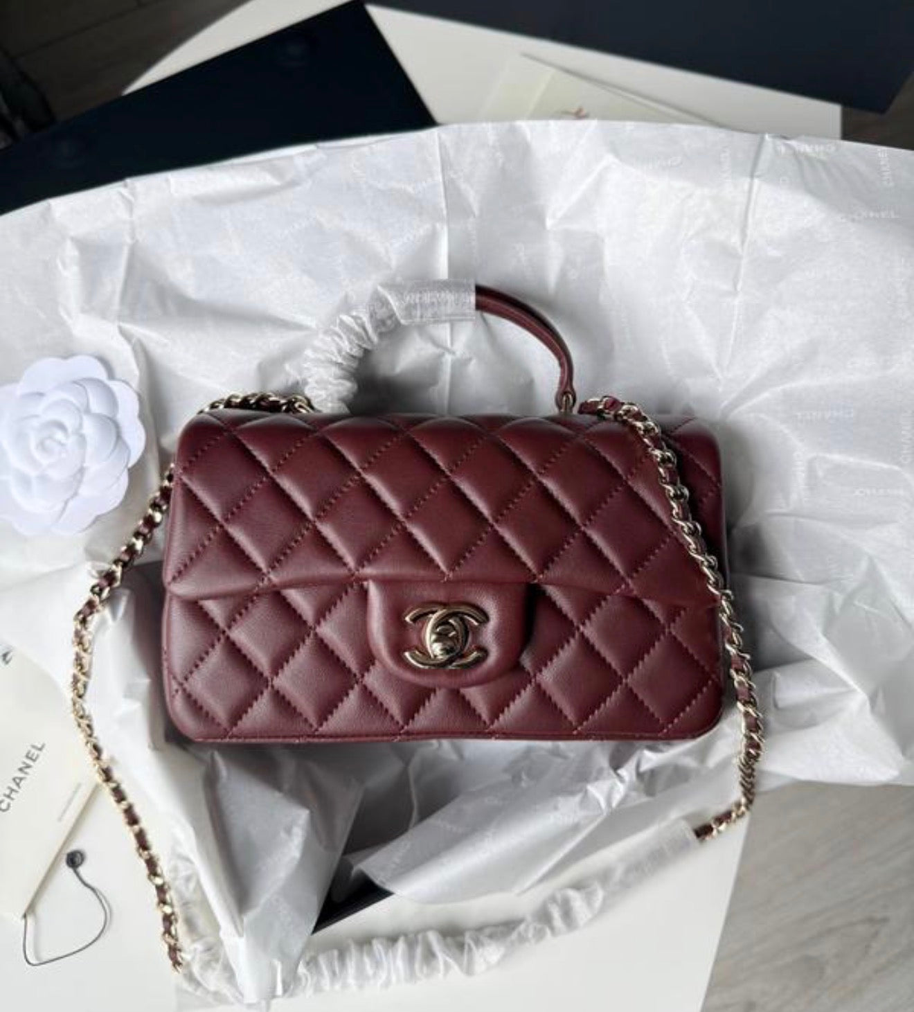 TOP HANDLE MAROON BAG